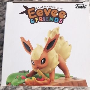 Eevee & Friends Flareon statue
